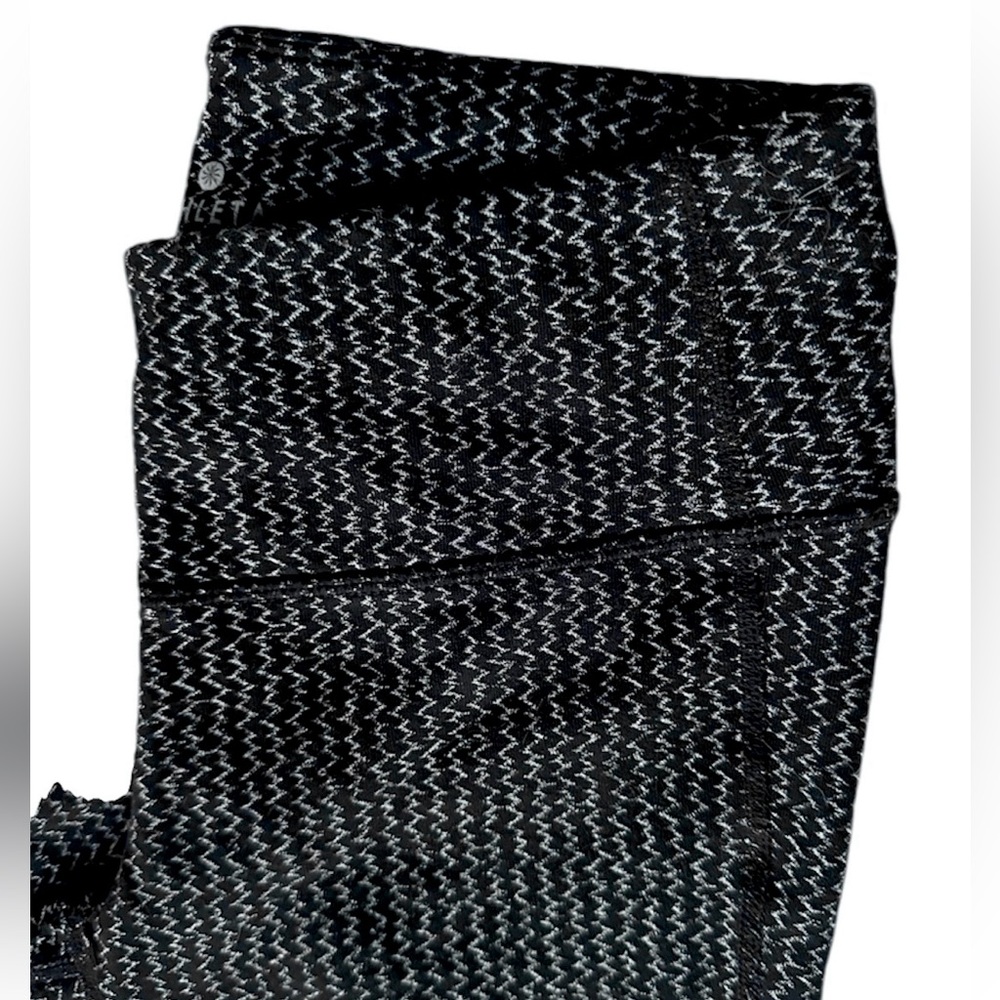 Athleta Yoga Pants / Work Out Pants Size Small Black W Gray Zigzag Hidden Pocket - Picture 2 of 11